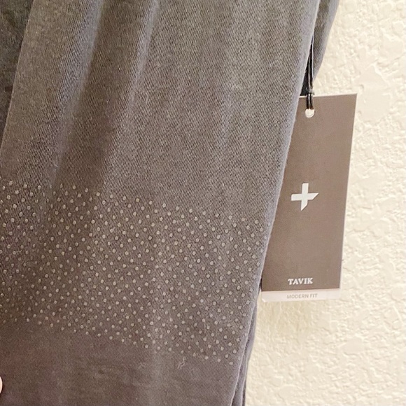 Tavik NWT Men’s Long Sleeve Black Lowell Top Lg - Picture 8 of 10